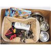 Image 1 : BOX W/SMALL& MEDIUM DOG ACCESSORIES