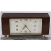 Image 1 : VINTAGE 1950'S G.E CLOCK RADIO (WORKING, TESTED)