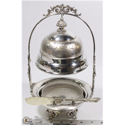 VINTAGE MONARCH SILVER CO TRIPLE SILVER PLATED