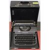 Image 1 : SMALL VINTAGE TYPEWRITER