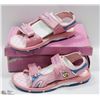 Image 1 : NEW YOUTH PINK SANDALS SIZE 37