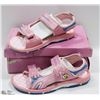 Image 1 : NEW YOUTH PINK SANDALS SIZE 36