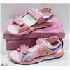 Image 1 : NEW YOUTH PINK SANDALS SIZE 40