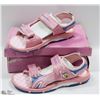 Image 1 : NEW YOUTH PINK SANDALS SIZE 41