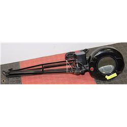 VINTAGE DESK MOUNT MAGNIFYING WORK LAMP