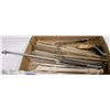 Image 1 : DRUMSTICKS, MUSIC STAND, HARMONICA & 2 RECORDERS