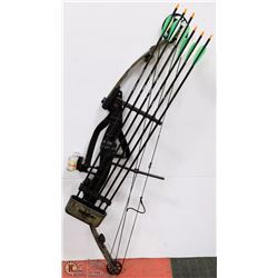 BUCK SABER HUNTING BOW W/ 3 TARGET ARROWS & 3