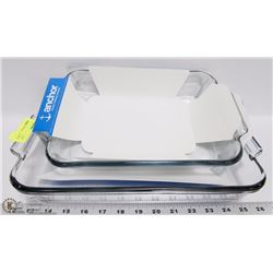 SET OF TWO ANCHOR HOCKING BAKEWARE DISHES