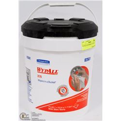 WYPALL X70 WIPERS IN A BUCKET