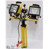 Image 1 : DOUBLE HALOGEN WORK LIGHT WITH TRIPOD STAND