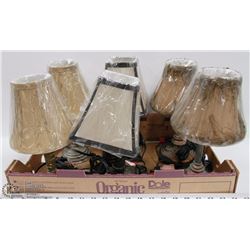 TRAY WITH 3 SETS OF 2 MATCHING MINI LAMPS