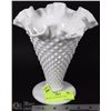 Image 1 : MILK GLASS HOBNAIL VASE