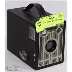 BROWNIE JUNIOR SIX-20 CAMERA