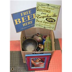 BOX WITH VASES AND PICTURES