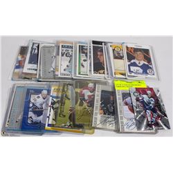 LOT OF 31 COLLECTOR HOCKEY CARDS INCL WAYNE