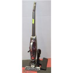 BISSELL CORDLESS RECHARGEABLE VACUUM