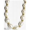 Image 2 : 18 INCH FRESHWATER PEARL STRAND NECKLACE