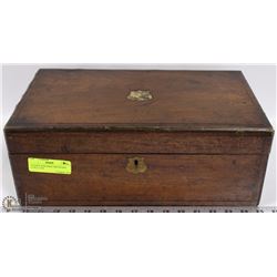 ANTIQUE PORTABLE TRAVELING TABLE CASE