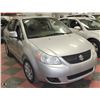 Image 5 : 2010 SUZUKI SX4 LE