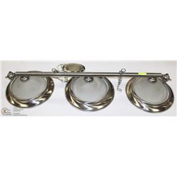 3 BULB POOL LIGHT ON CHOICE