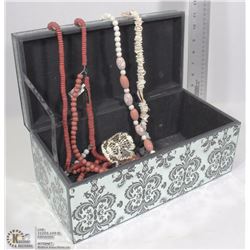 MIRRORED JEWELRY BOX WITH CONTENTS