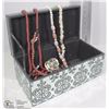Image 1 : MIRRORED JEWELRY BOX WITH CONTENTS