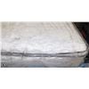 Image 1 : SEALY QU SIZE PILLOWTOP MATTRESS WITH BOXSPRING
