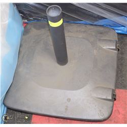 HEAVY METAL PATIO UMBRELLA STAND