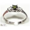 Image 2 : 14K WHITE GOLD GREEN AND WHITE DIAMOND RING