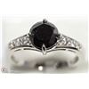 Image 2 : 14K WHITE GOLD CLASSIC BLACK & WHITE DIAMOND RING