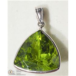 14K WHITE GOLD LARGE PERIDOT TRILLIUM PENDANT