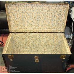 VINTAGE STEAMER TRUNK WITH LEATHER HANDLES