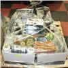 Image 1 : PALLET W/ 5 BOXES OF ASST SHOW HOME DECOR