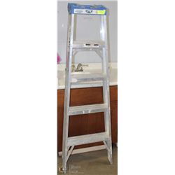 LITE 5' ALUMINUM STEP LADDER