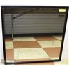 Image 1 : SHOWHOME FRAMED MIRROR 27X28