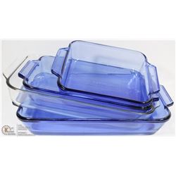 FLAT OF BLUE PYREX