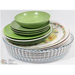 FLAT OF ASST MELMAMINE PLATES