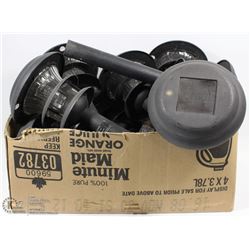 BOX OF 8 SOLAR LIGHTS