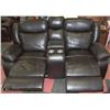 Image 3 : NEW SALEM LEATHERAIRE RECLINING FOLD DOWN CONSOLE