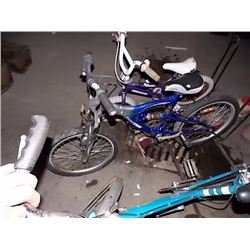 BIKE - CHILD'S SPORTEX 5 SPEED BIKE - BLUE/SILVER