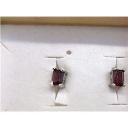 EARRINGS - NEW EMERALD FACETED GARNET IN STERLING SILVER STUD DESIGNED SETTING - RETAIL ESTIMATE $27
