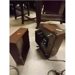 VINTAGE MOVIE PROJECTOR