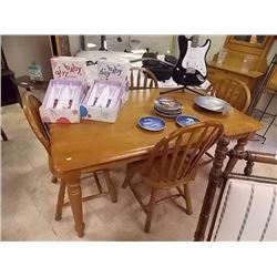 SOLID WOOD TABLE WITH 4 CHAIRS