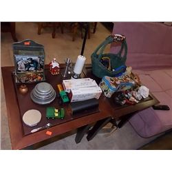 TABLE TOP OF  COLLECTABLES - 2 TTL - ALL ONE MONEY