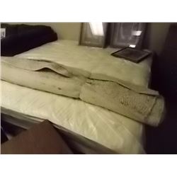KING MATTRESS - STORE DISPLAY UNIT - MONTERAY FIRM