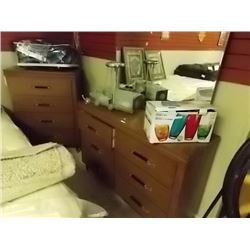 RETRO DRESSERS - 4 DRAWER & 6 DRAWER WITH MIRROR 2 DRESSERS - 1 MONEY
