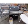 Image 1 : PROPANE BBQ WITH SIDE ELEMENT