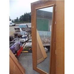 DOOR WITH WINDOW - 30"