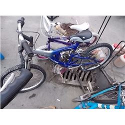 BIKE - CHILD'S SPORTEX 5 SPEED BIKE - BLUE/SILVER