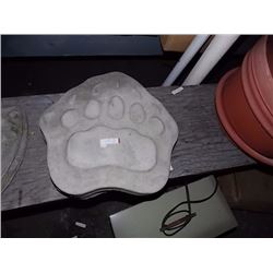 CONCRETE - STEPPING STONE - CLAW - MED